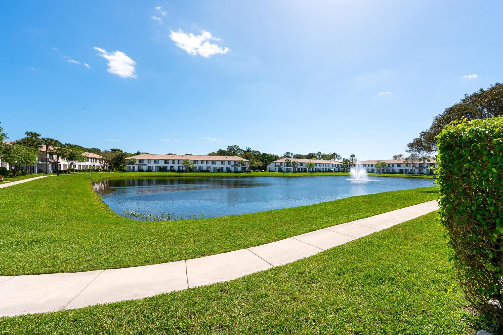 Newly Renovated Townhome With King Bed Delray Beach Exterior foto